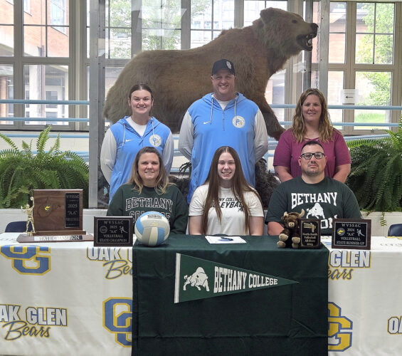 Oak Glen's Stewart signs with Bethany